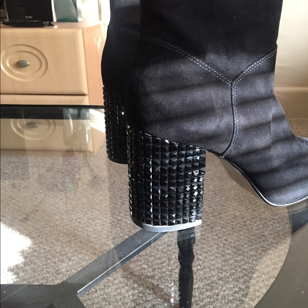 MICHAEL KORS Black Arabella Booties sz 10 - Picture 3 of 6